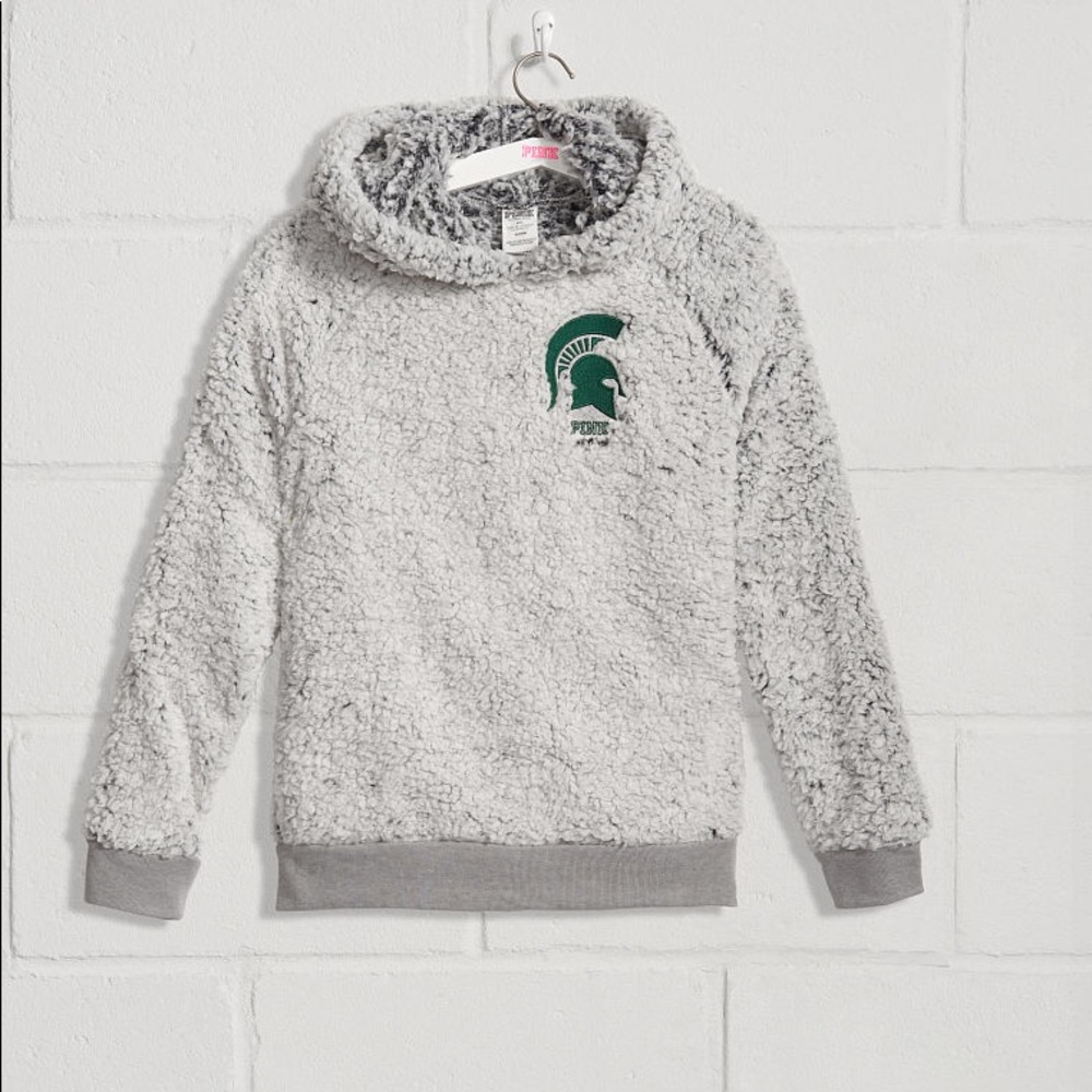 NWOT Victoria’s Secret Pink MICHIGAN STATE SHERPA